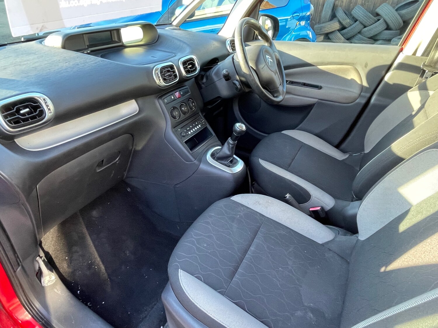 Used Citroen C3 Picasso 2015 for sale - 77519001: Photo 13