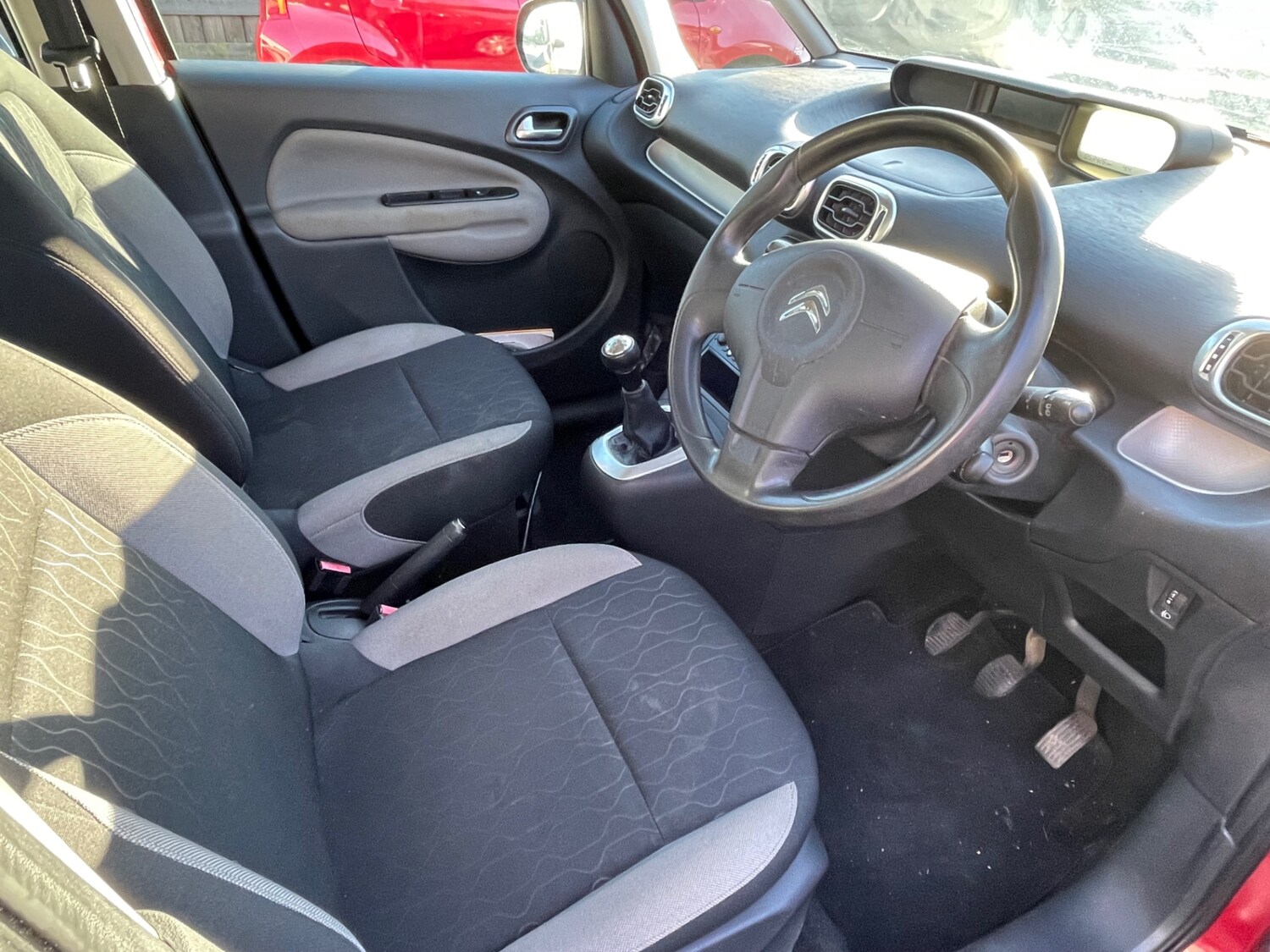 Used Citroen C3 Picasso 2015 for sale - 77519001: Photo 8