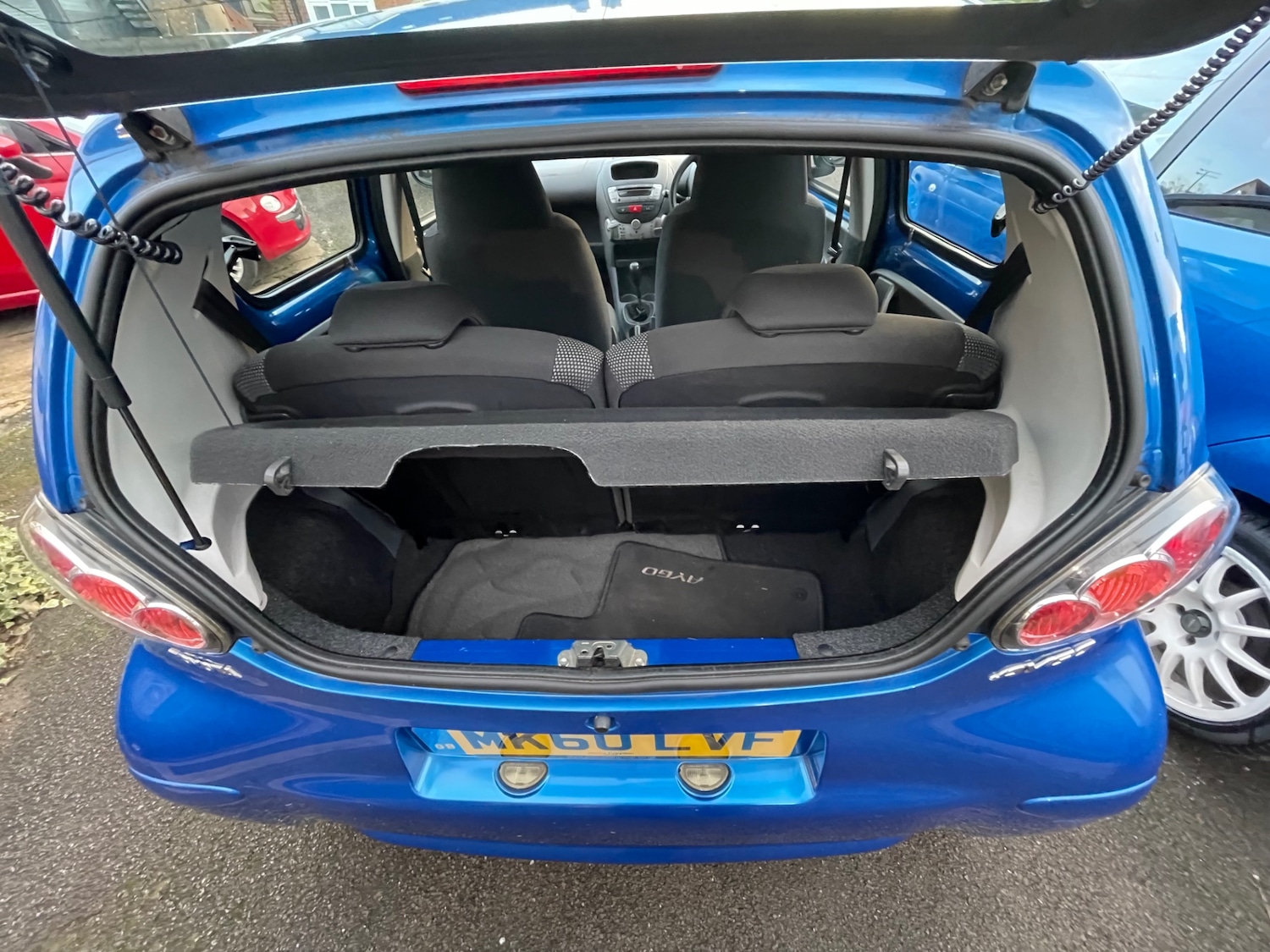 Used Toyota AYGO 2011 for sale - 77137544: Photo 10