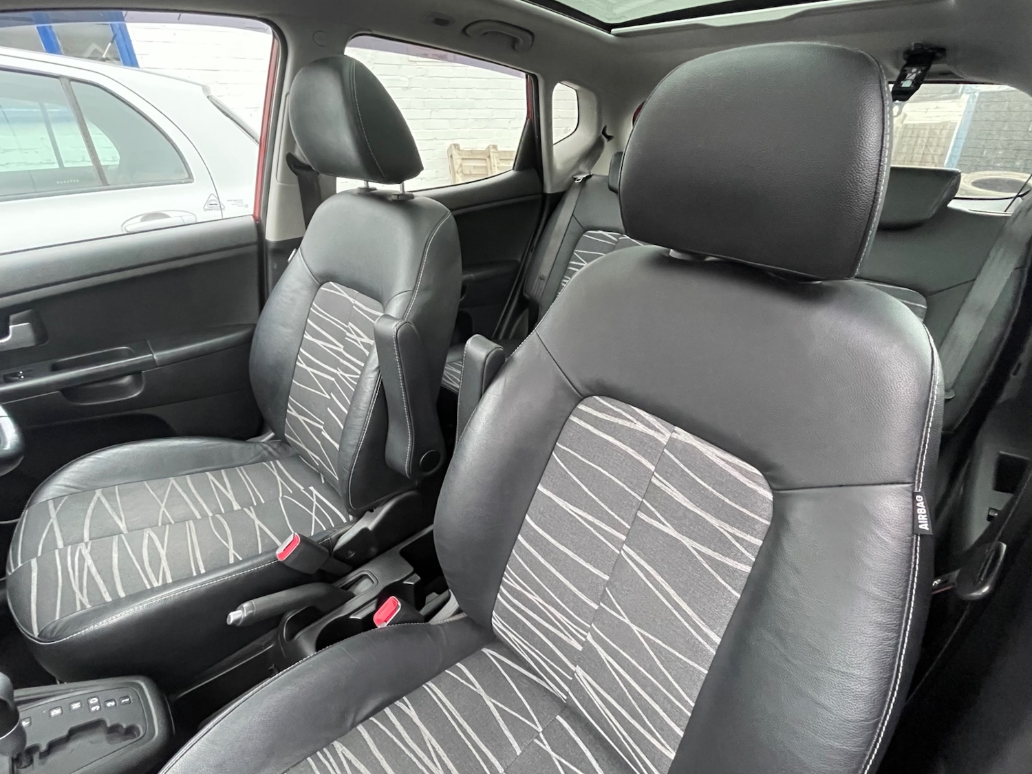 Used Kia Venga 2014 for sale - 77635749: Photo 14