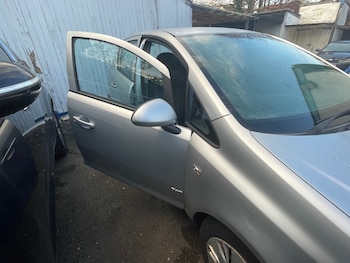 Used Vauxhall Corsa 2008 for sale - 76709653: Photo