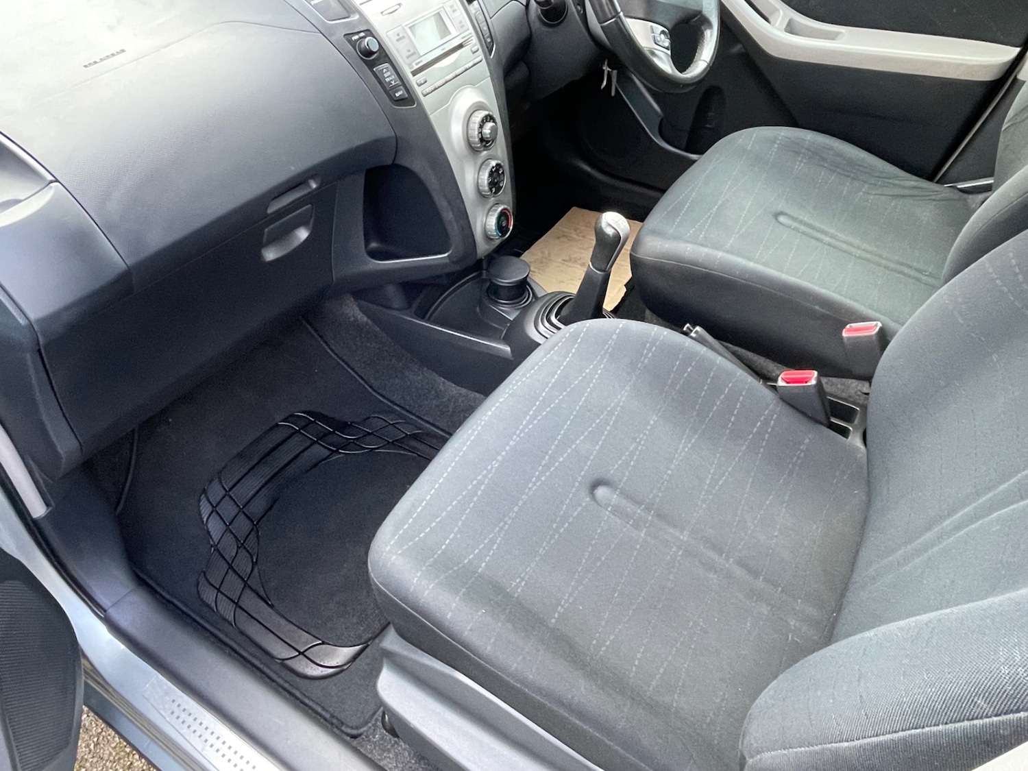 Used Toyota Yaris 2008 for sale - 77518997: Photo 11