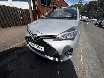 Used Toyota Yaris 2015 for sale - 78861871: Photo