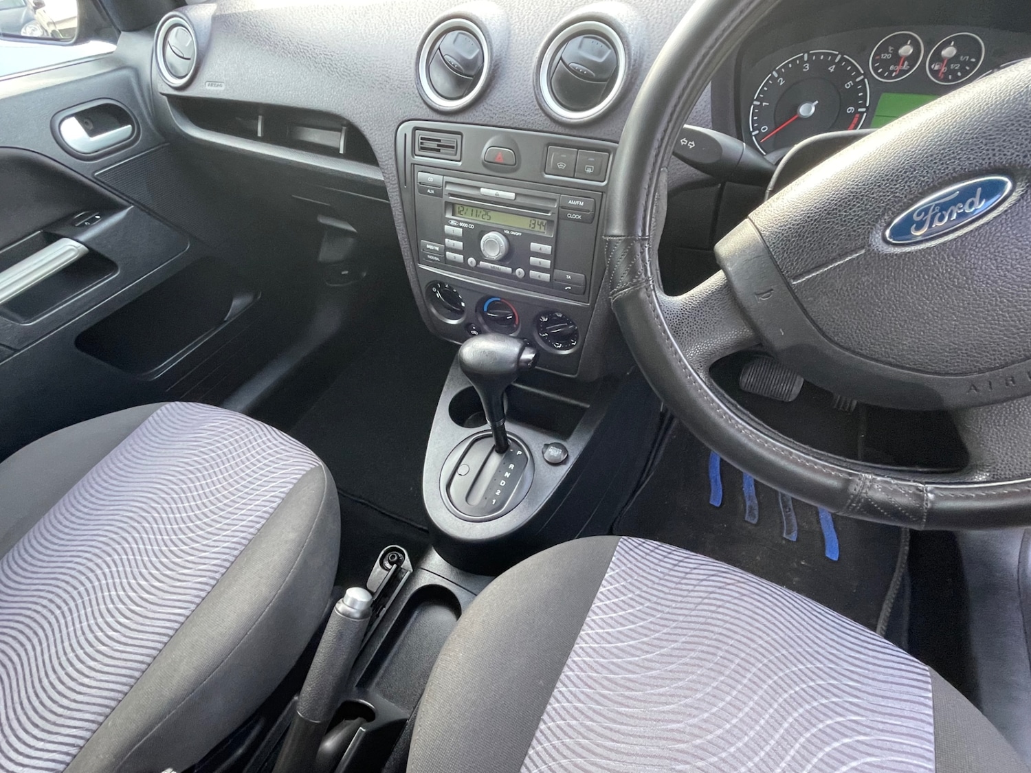 Used Ford Fusion 2006 for sale - 76555601: Photo 13