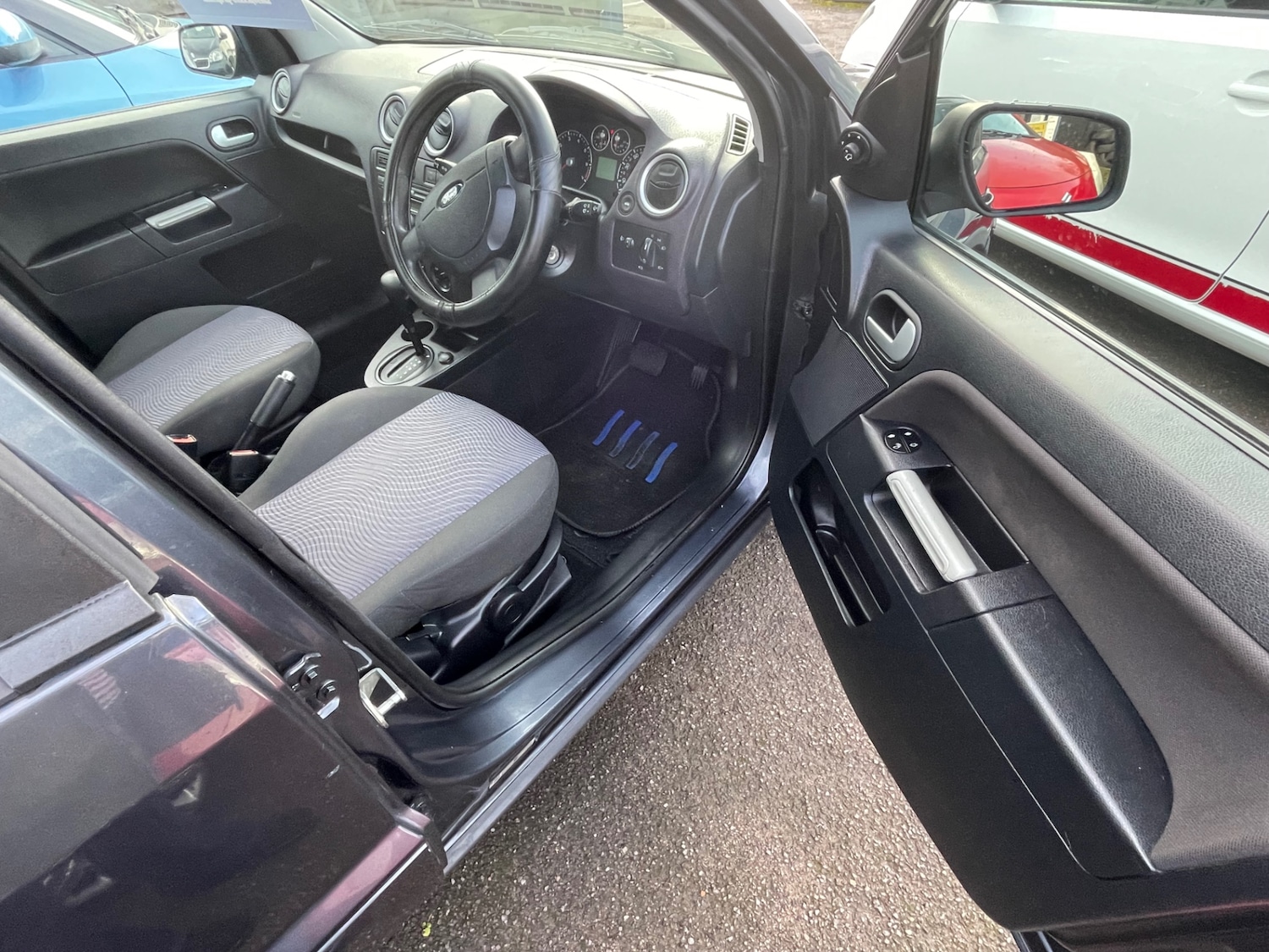 Used Ford Fusion 2006 for sale - 76555601: Photo 9