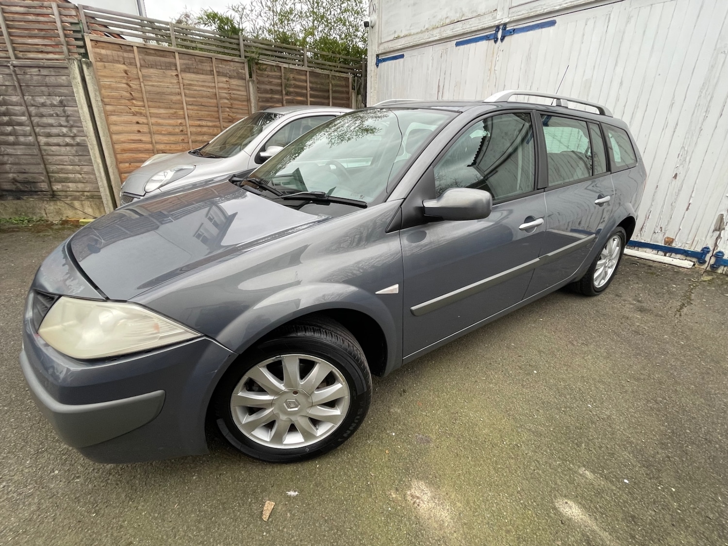 Used Renault Megane 2007 for sale - 77635753: Photo 2