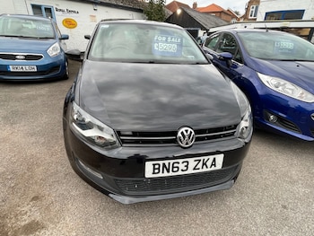 Used Volkswagen Polo 2013 for sale - 76093005: Photo