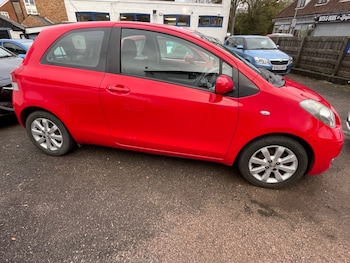 Used Toyota Yaris 2011 for sale - 76626692: Photo