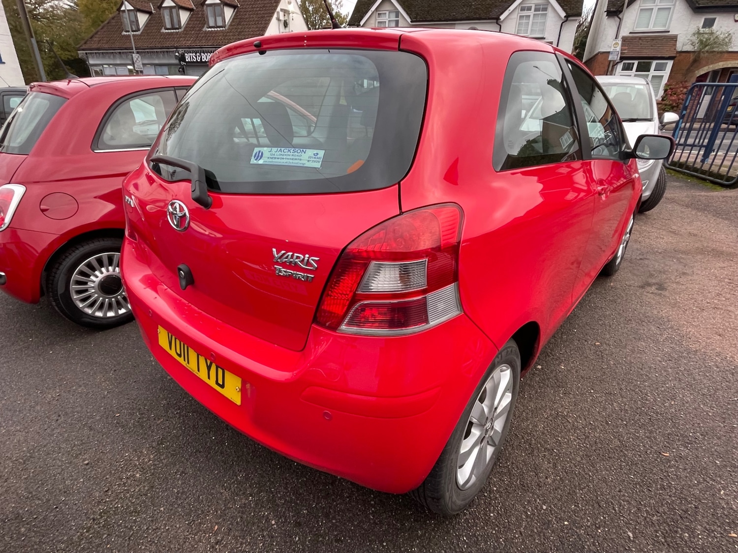 Used Toyota Yaris 2011 for sale - 76626692: Photo 4