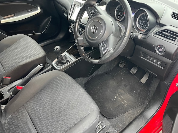Used Suzuki Swift 2018 for sale - 76130357: Photo 13