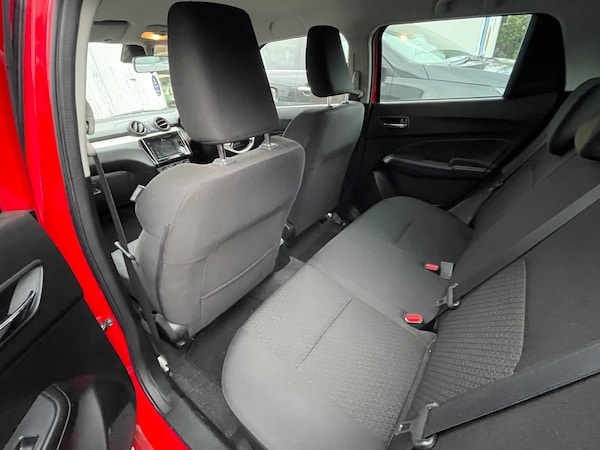 Used Suzuki Swift 2018 for sale - 76130357: Photo 21