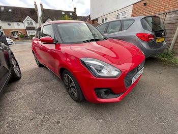 Used Suzuki Swift 2018 for sale - 76130357: Photo 2