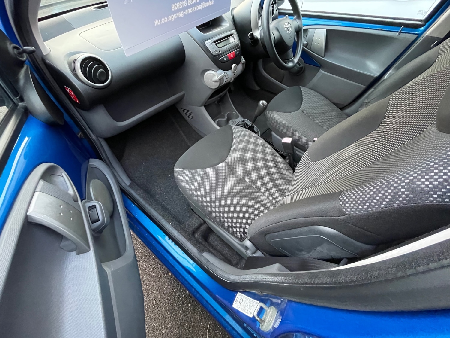 Used Toyota AYGO 2010 for sale - 77137532: Photo 13