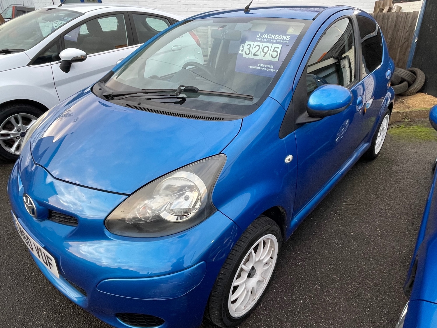 Used Toyota AYGO 2010 for sale - 77137532: Photo 2