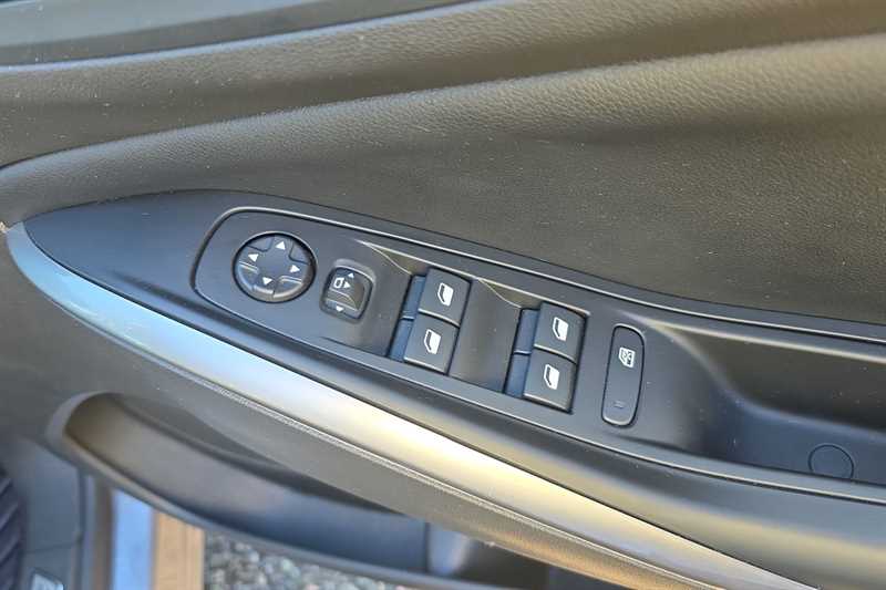 Used Vauxhall Grandland for sale - 76857247: Photo 16