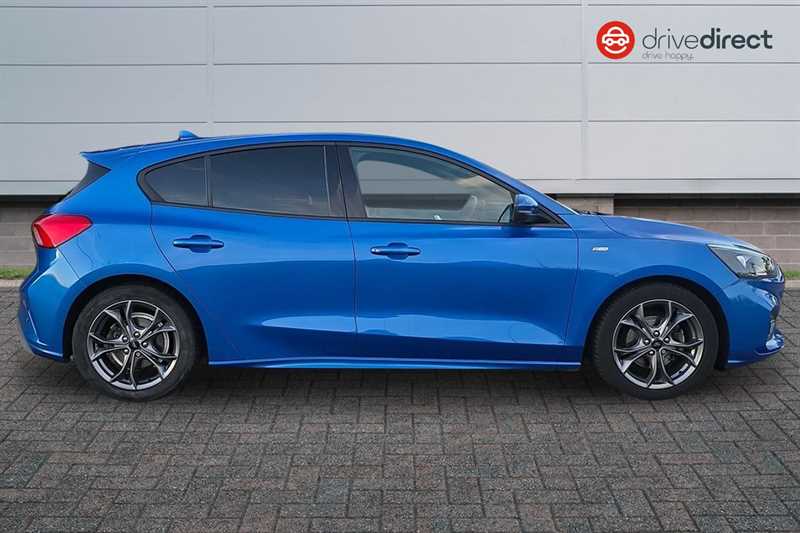 Used Ford Focus 2021 for sale - 76929760: Photo 2