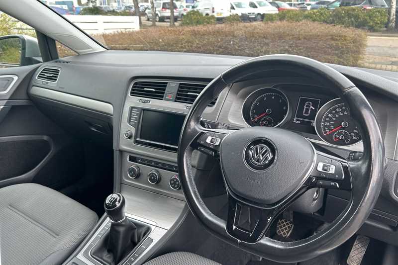Used Volkswagen Golf 2017 for sale - 78120467: Photo 39
