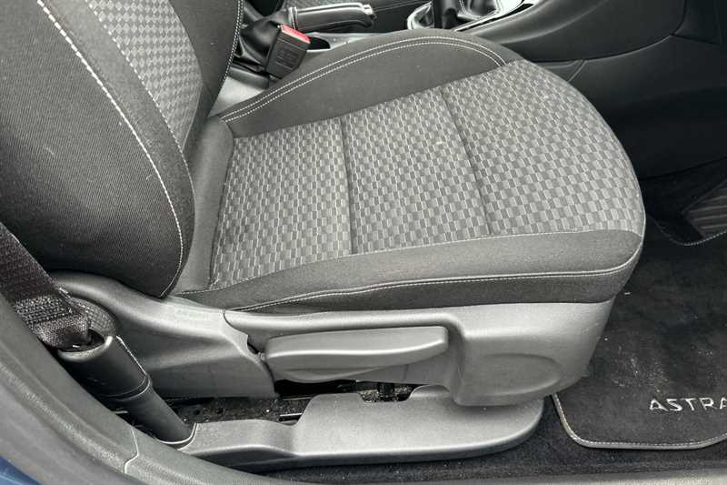 Used Vauxhall Astra 2017 for sale - 77566859: Photo 26