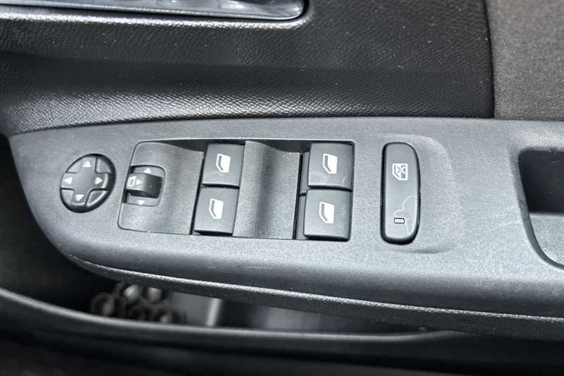 Used Vauxhall Corsa 2024 for sale - 77554015: Photo 16