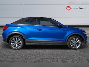 Used Volkswagen T-Roc 2021 for sale - 75994101: Photo