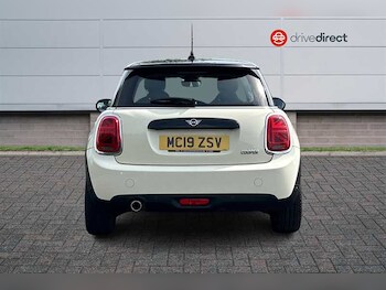 Used MINI Hatch 2019 for sale - 78652104: Photo