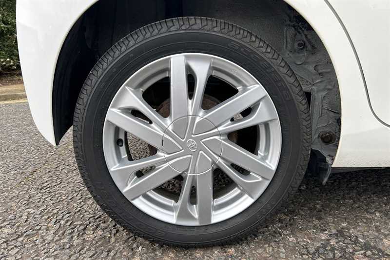 Used Toyota AYGO 2015 for sale - 77895503: Photo 10