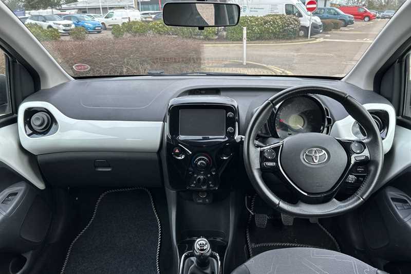 Used Toyota AYGO 2015 for sale - 77895503: Photo 13