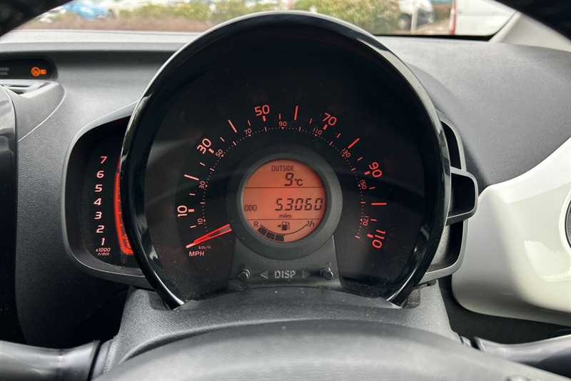 Used Toyota AYGO 2015 for sale - 77895503: Photo 20