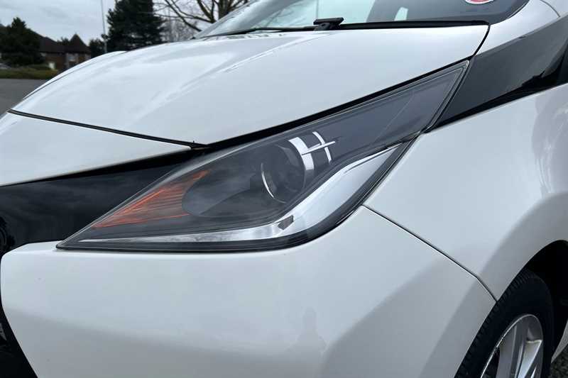 Used Toyota AYGO 2015 for sale - 77895503: Photo 29