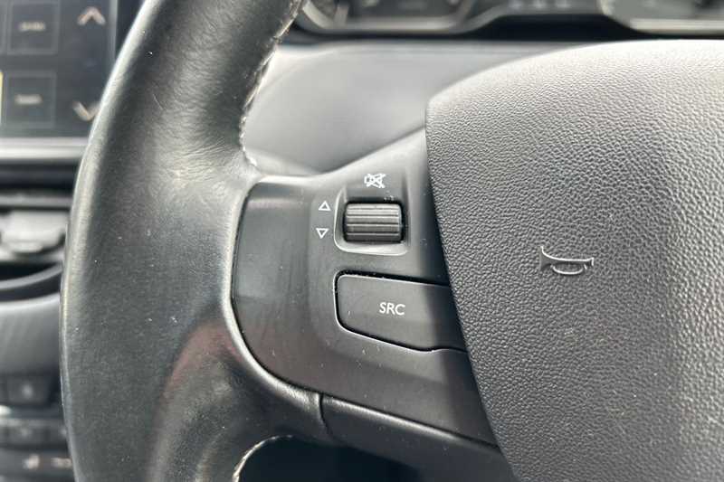 Used Peugeot 2008 2017 for sale - 77886931: Photo 21