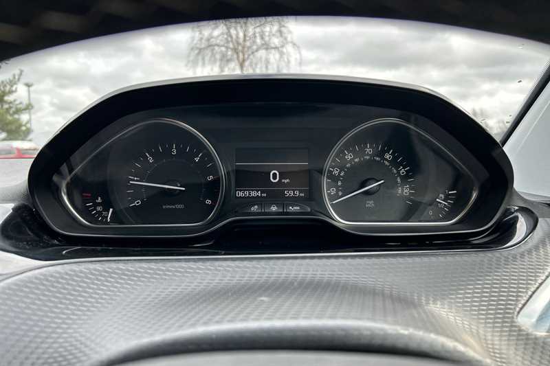 Used Peugeot 2008 2017 for sale - 77711352: Photo 20