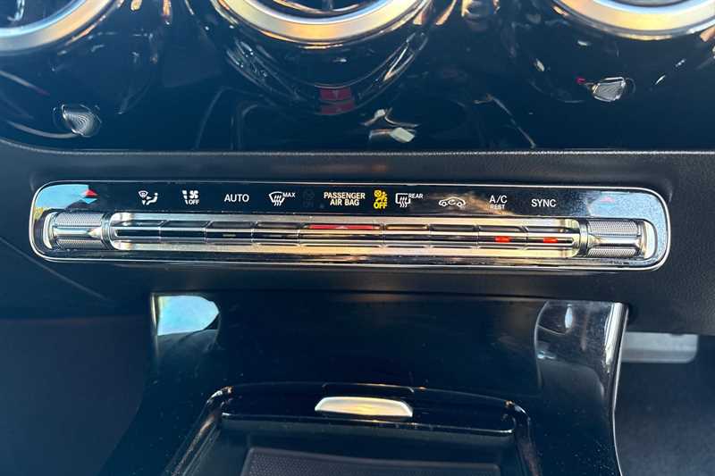 Used Mercedes-Benz A-Class 2018 for sale - 78143144: Photo 15