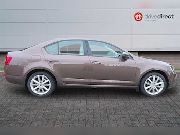 Used Skoda Octavia 2014 for sale - 76876838: Photo