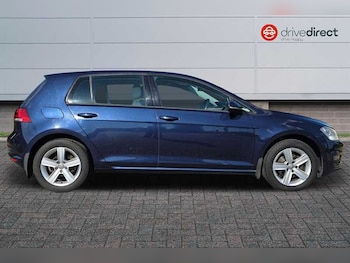 Used Volkswagen Golf 2015 for sale - 76447990: Photo