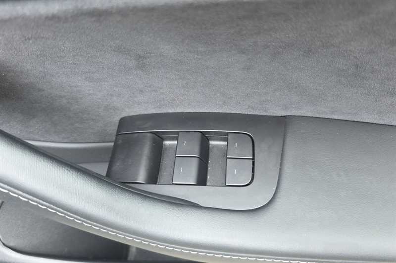 Used Tesla Model 3 2021 for sale - 75994098: Photo 16