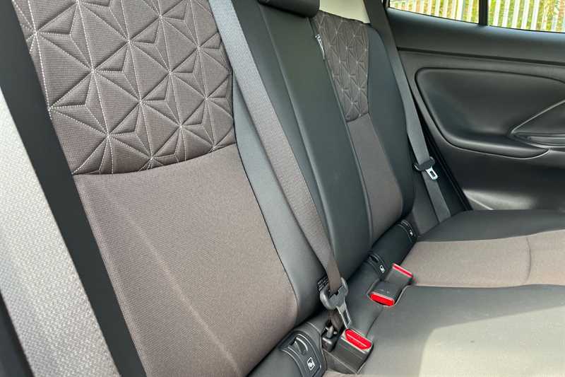 Used Toyota Yaris Cross 2024 for sale - 77295490: Photo 24