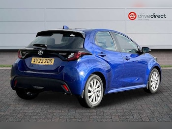 Used Toyota Yaris 2023 for sale - 77773454: Photo