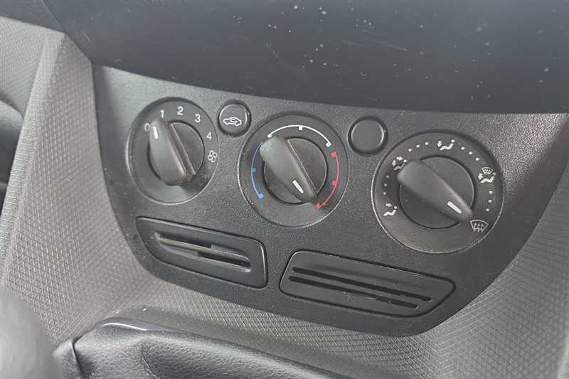 Used Ford Transit Connect 2017 for sale - 76124965: Photo 15