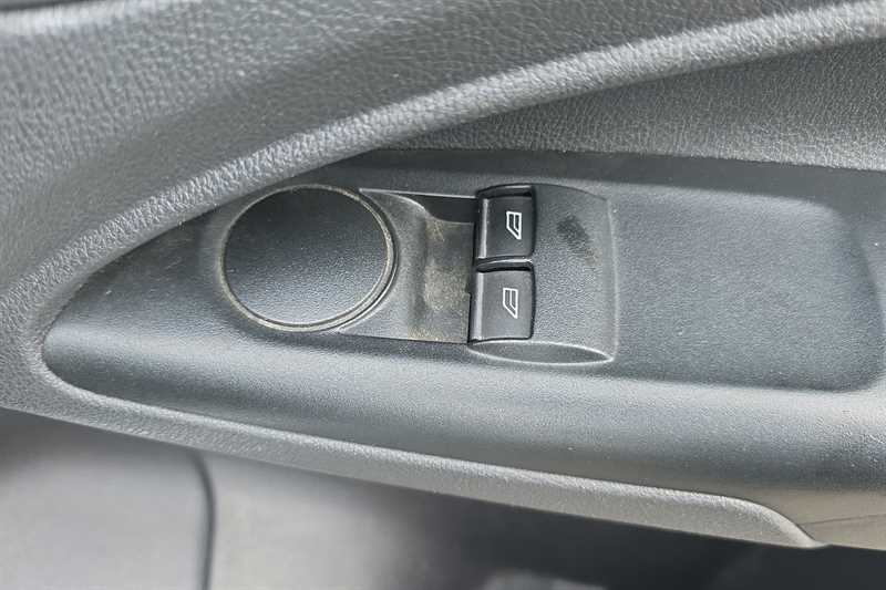 Used Ford Transit Connect 2017 for sale - 76124965: Photo 16