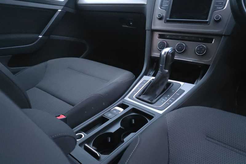 Used Volkswagen Golf 2016 for sale - 76790131: Photo 14