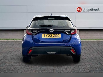 Used Toyota Yaris 2023 for sale - 77788631: Photo