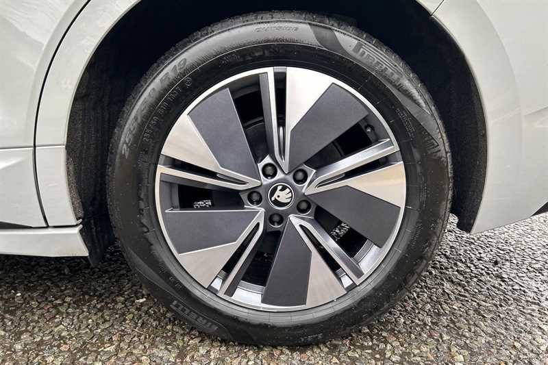 Used Skoda Enyaq 2025 for sale - 77900184: Photo 9