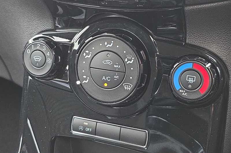 Used Ford Fiesta 2016 for sale - 76489730: Photo 15