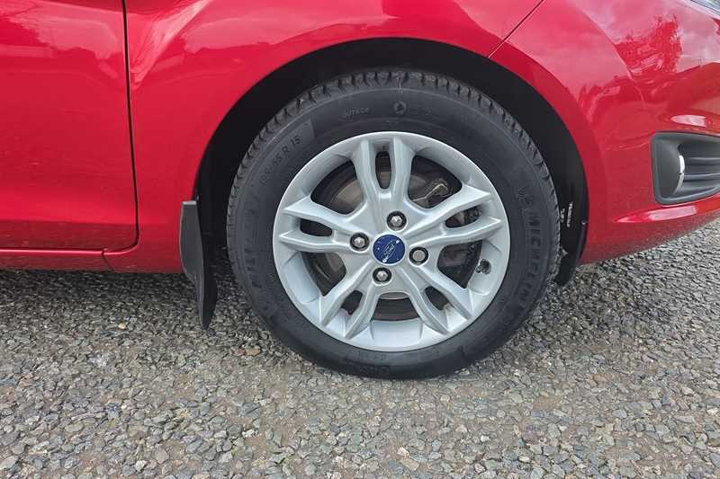 Used Ford Fiesta 2016 for sale - 76489730: Photo 9