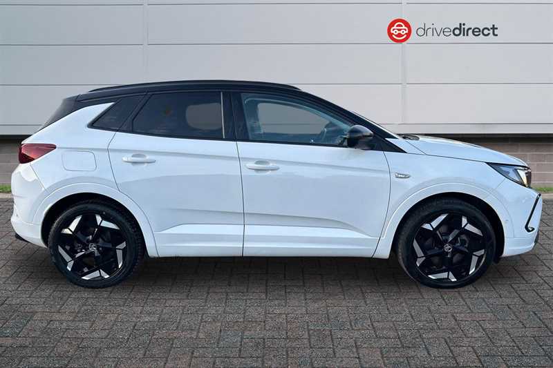 Used Vauxhall Grandland 2023 for sale - 78050773: Photo 2