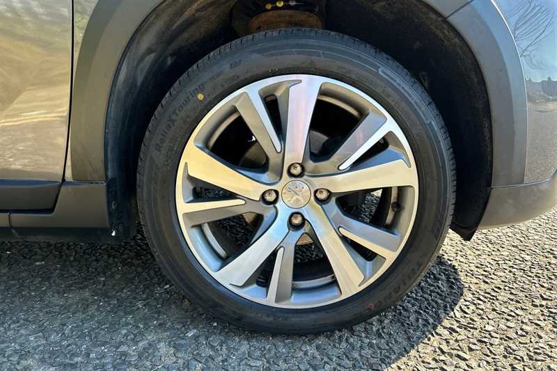 Used Peugeot 2008 2017 for sale - 77944253: Photo 10