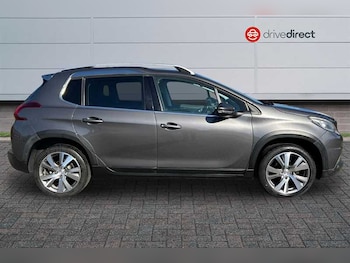 Used Peugeot 2008 2017 for sale - 77944253: Photo