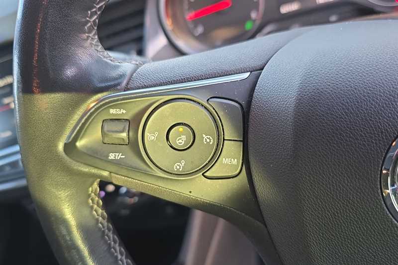 Used Vauxhall Crossland 2022 for sale - 76733195: Photo 21