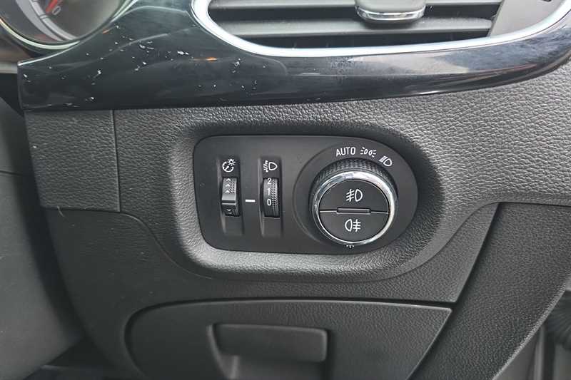 Used Vauxhall Astra 2019 for sale - 76876212: Photo 38