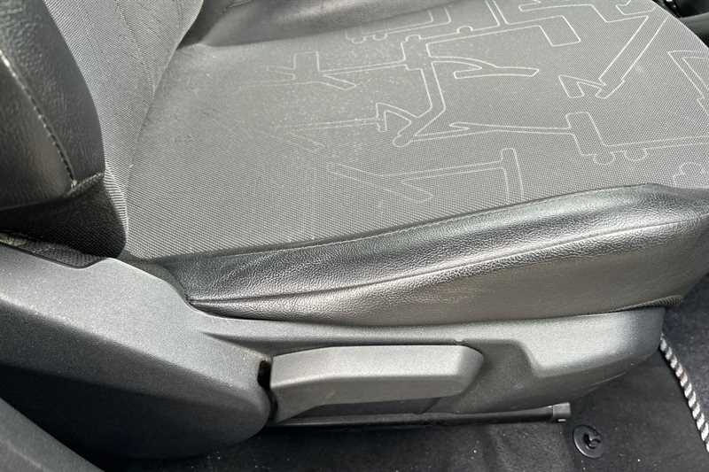 Used Toyota AYGO 2015 for sale - 77945040: Photo 26